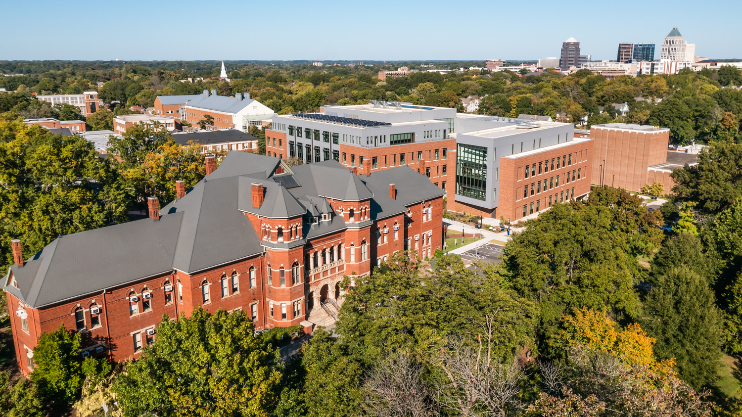 Featured Image for CHANCELLOR ANNOUNCES NEW INITIATIVE FOR TRANSFORMATIVE RESEARCH