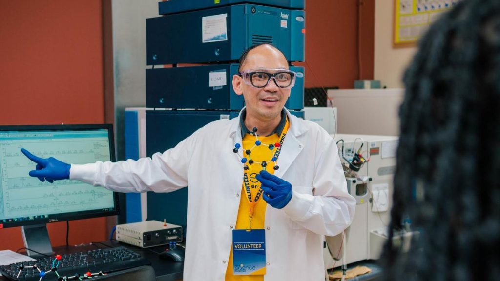 Dr. Warren Vidar directs UNCG's Mass Spectrometry Facility.