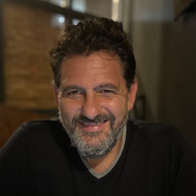 Alejandro Hortal headshot